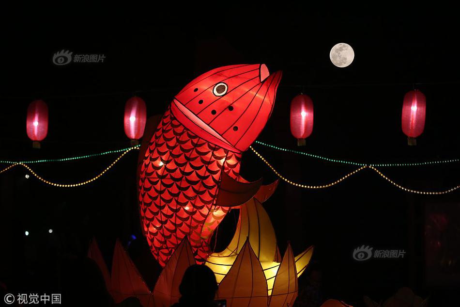 cg插画的观看途径与相引发的思考开元棋牌中新社原神胡桃安慰部下(图2) cg插画的观看途径与相引发的思考开元棋牌中新社原神胡桃安慰部下(图2)